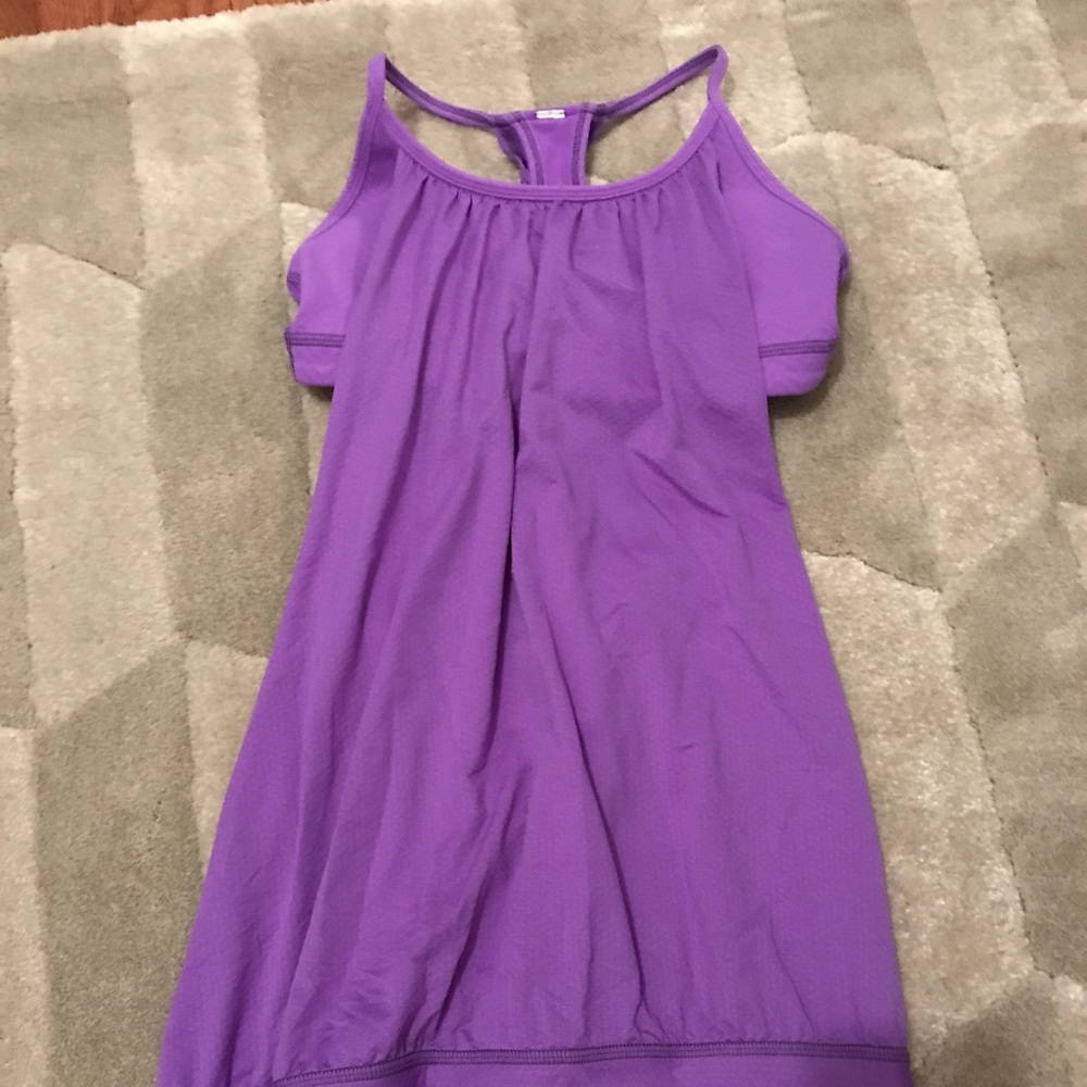 Lululemon sports tee